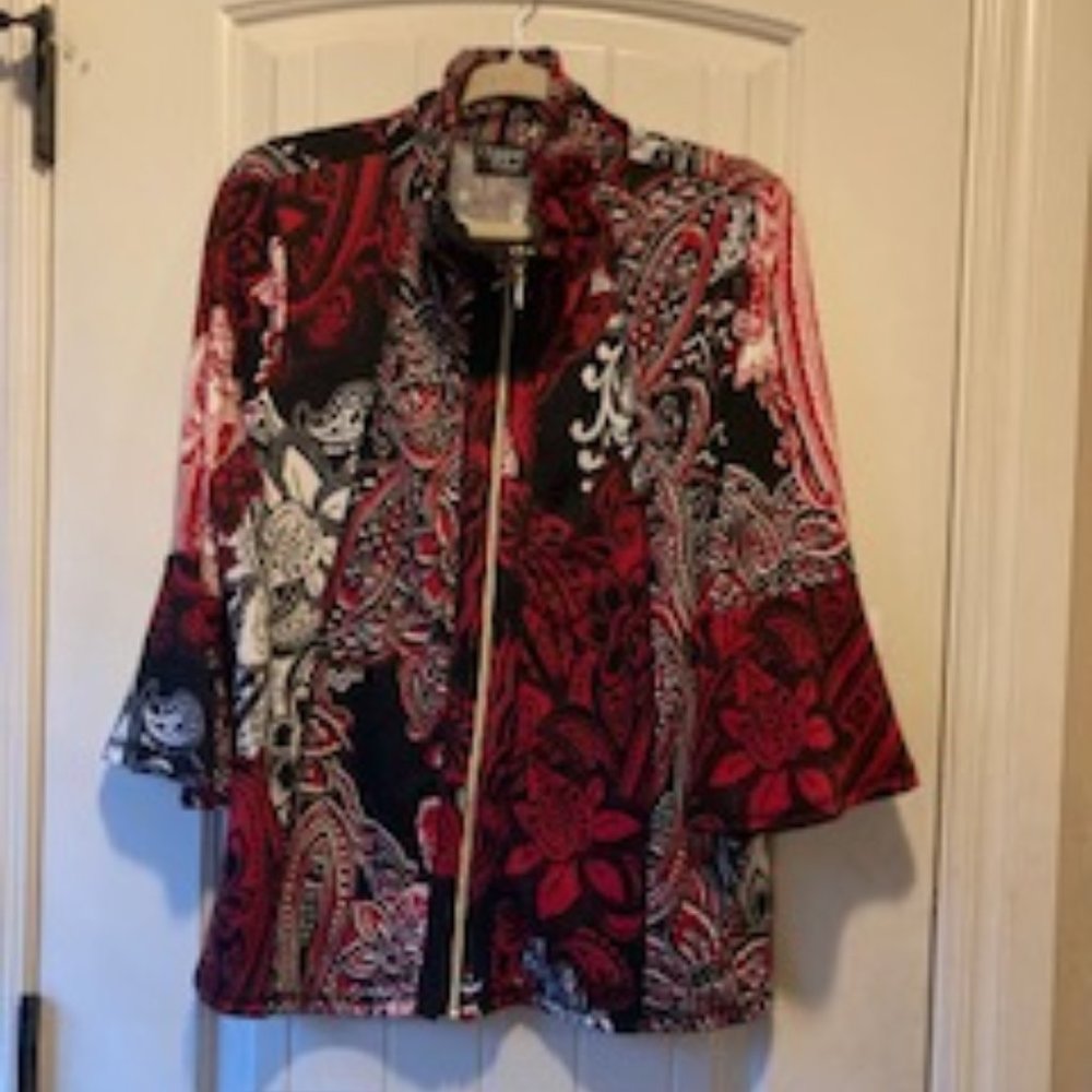 Onque Red White and black zippered blouse.  NWT
